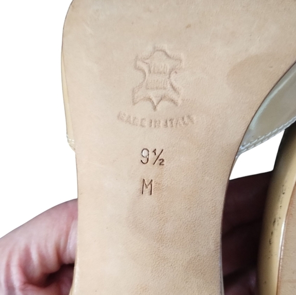 Isaac Mizrahi Women's Tan Slingback Heels - Picture 8 of 16